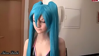 Miku Hatsune Remaja Cosplay Menikmati Seks Oral Dan Vagina Dalam Hentai Jerman